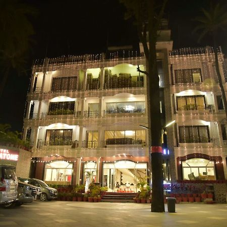 Hotel Sheratone Маунт-Абу Экстерьер фото