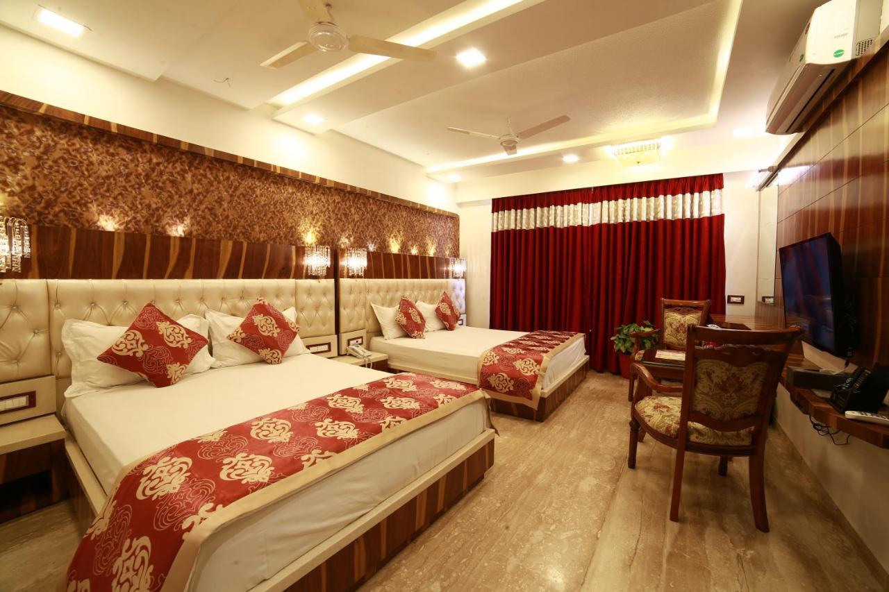 Hotel Sheratone Маунт-Абу Экстерьер фото