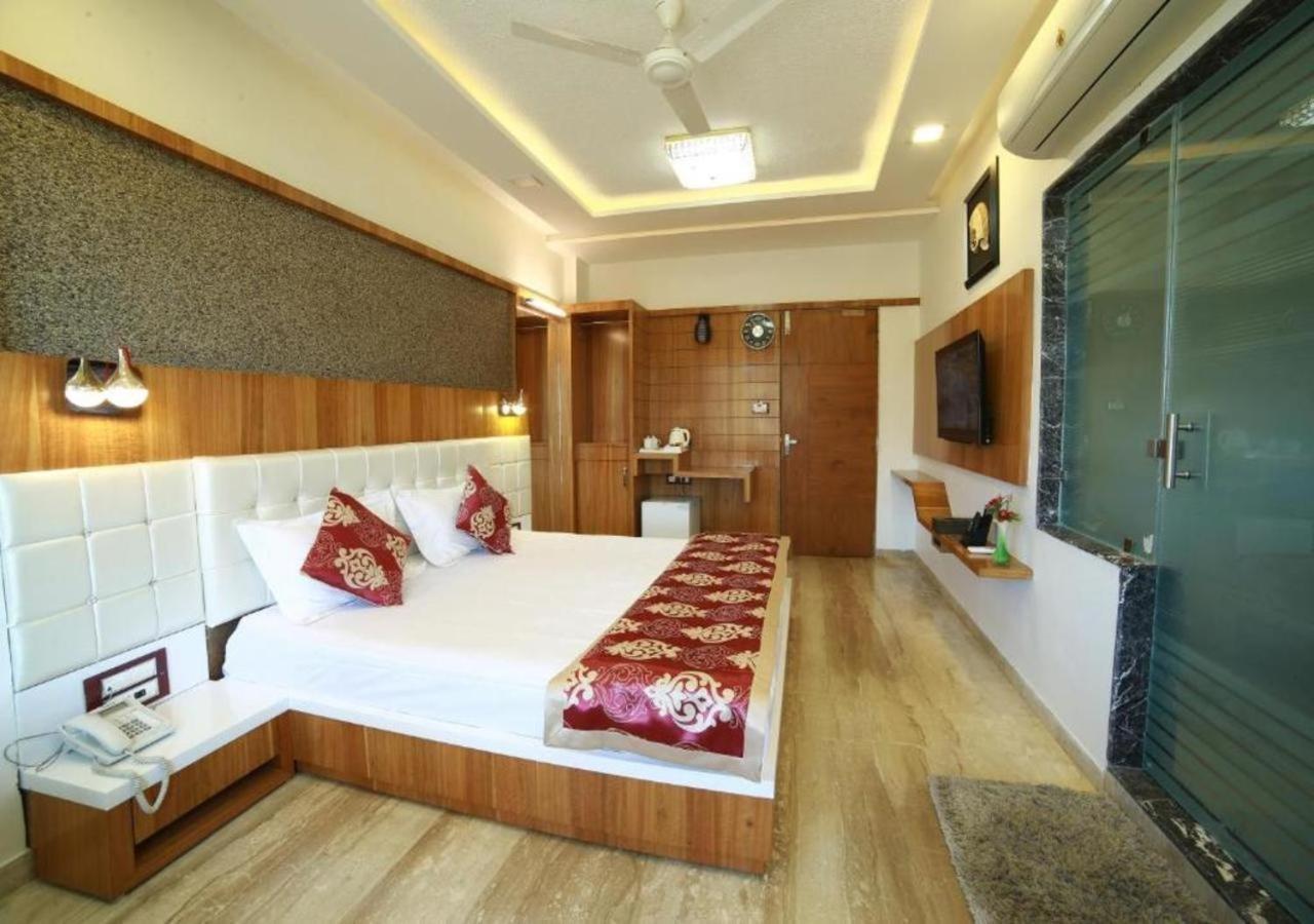 Hotel Sheratone Маунт-Абу Номер фото